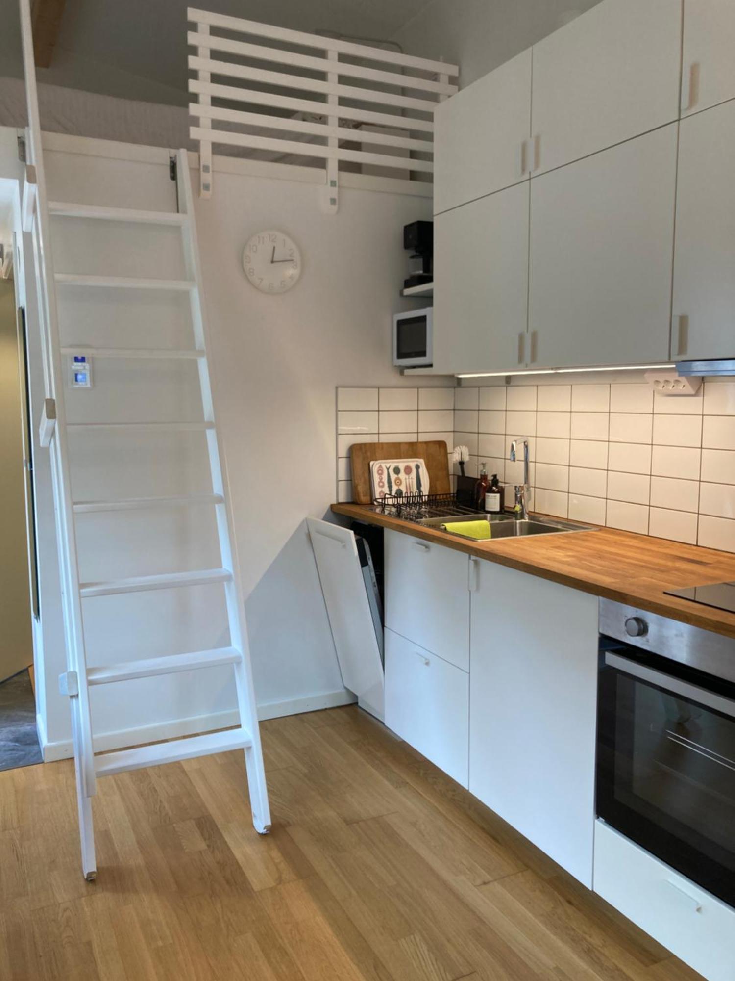 Tiny Grey House With Loft, 15 Min From City Center Göteborg Exterior foto